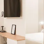 Apartment Dieci By Comorooms