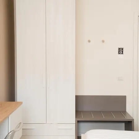 Dieci By Comorooms *