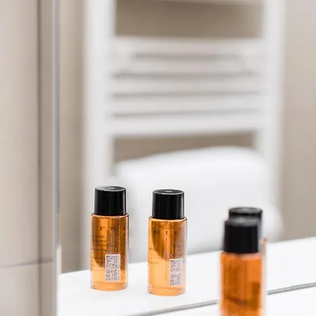 Dieci By Comorooms Como