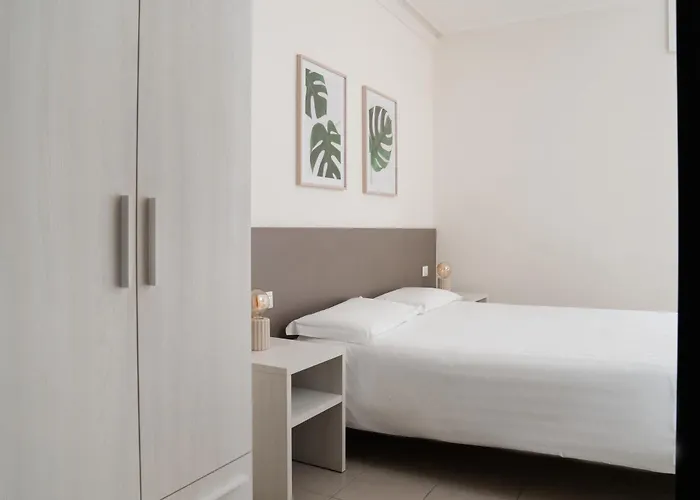 Apartment Dieci By Comorooms Como