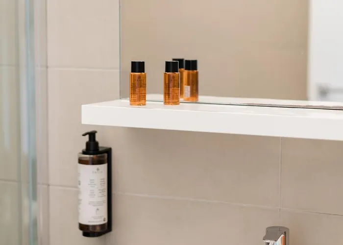 Dieci By Comorooms Apartment Como