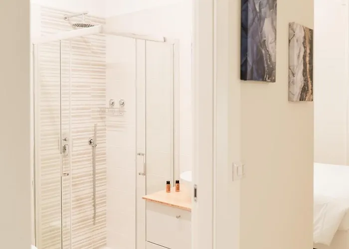 Dieci By Comorooms Apartment *