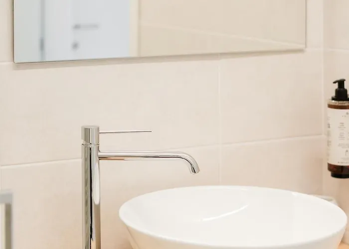 Dieci By Comorooms Apartment Como