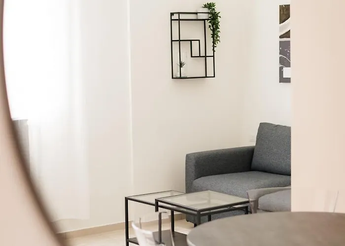 Dieci By Comorooms Apartment *